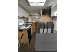Low Profile Motorhome SUNLIGHT V66 in Rent