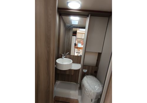 Low Profile Motorhome ROLLER TEAM Kronos 281 FIT en Sale Occasion