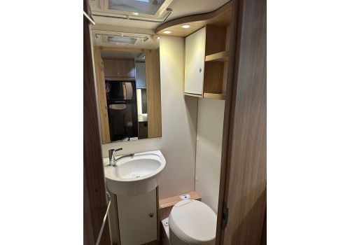 Capuchina Motorhome SUNLIGHT A68 en Sale Occasion