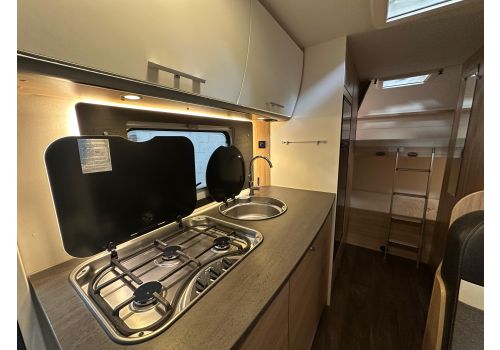 Capuchina Motorhome SUNLIGHT A68 en Sale Occasion