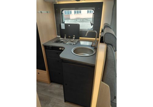 Low Profile Motorhome SUNLIGHT T66S Adventure Edition en Catalog