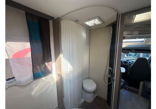 Low Profile Motorhome CHAUSSON 638 EB en Sale Occasion
