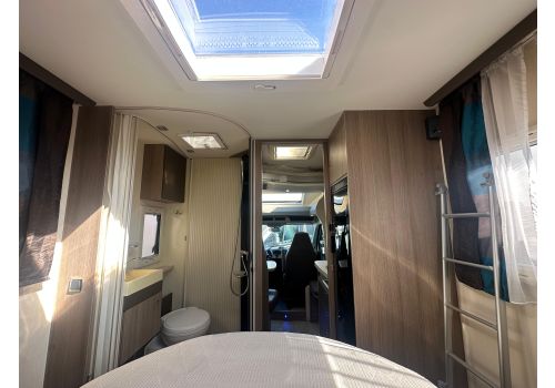 Low Profile Motorhome CHAUSSON 638 EB en Sale Occasion