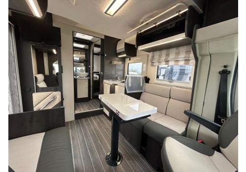 Low Profile Motorhome ROLLER TEAM Kronos 266 TL en Sale Occasion