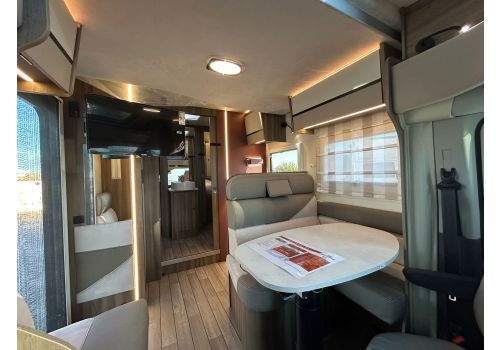 Low Profile Motorhome ROLLER TEAM Kronos 266TL en Sale Occasion