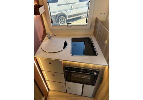 Low Profile Motorhome ROLLER TEAM Kronos 266TL en Sale Occasion