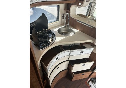Integral Motorhome CARTHAGO E Line I 64 XL QB en Catalog