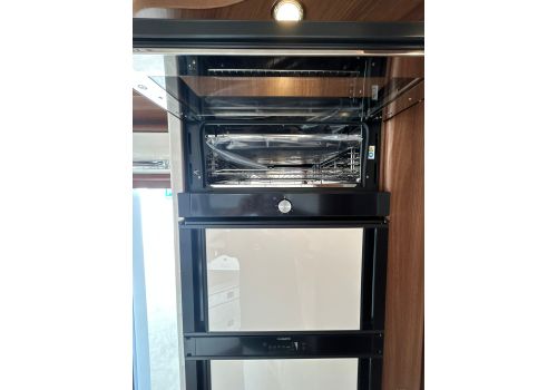 Integral Motorhome CARTHAGO E Line I 64 XL QB en Catalog