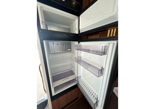 Integral Motorhome CARTHAGO E Line I 64 XL QB en Catalog