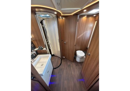 Integral Motorhome CARTHAGO E Line I 64 XL QB en Catalog
