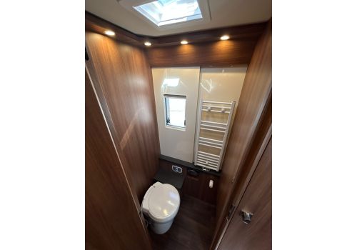 Integral Motorhome CARTHAGO E Line I 64 XL QB en Catalog