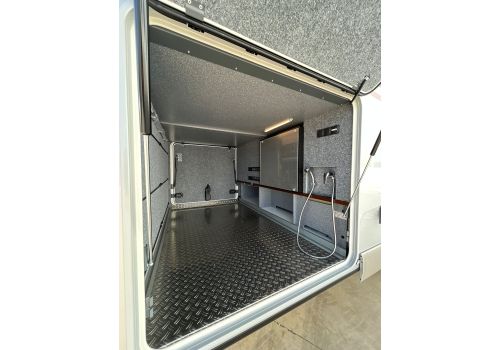 Integral Motorhome CARTHAGO E Line I 64 XL QB en Catalog