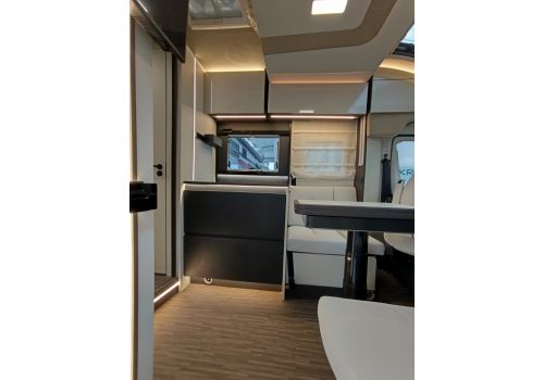 Low Profile Motorhome MOBILVETTA KEA Kompakt 68 en Sale Occasion