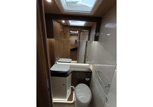 Integral Motorhome MOBILVETTA K-Yatch Tekno Line 86 en Sale Occasion