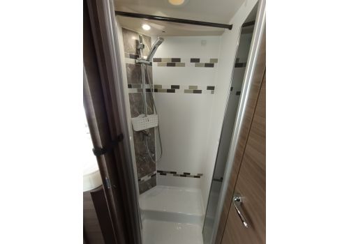 Integral Motorhome MC LOUIS NEVIS 873 en Sale Occasion