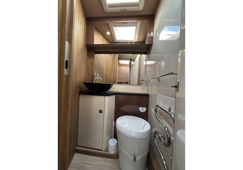 Integral Motorhome MOBILVETTA K-Yatch Tekno Line 90 en Sale Occasion