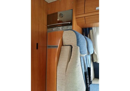 Capuchina Motorhome JOINT S-665 en Sale Occasion