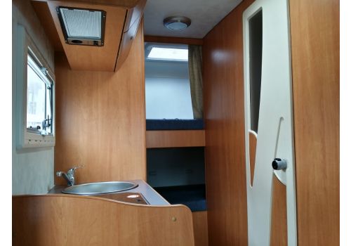 Capuchina Motorhome JOINT S-665 en Sale Occasion