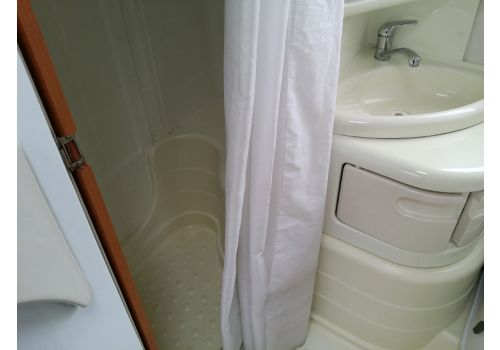 Capuchina Motorhome JOINT S-665 en Sale Occasion