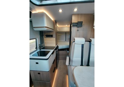 Camper Van DREAMER D43UP en Catalog