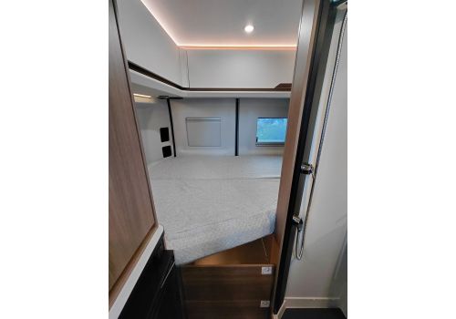 Camper Van DREAMER D43UP en Catalog