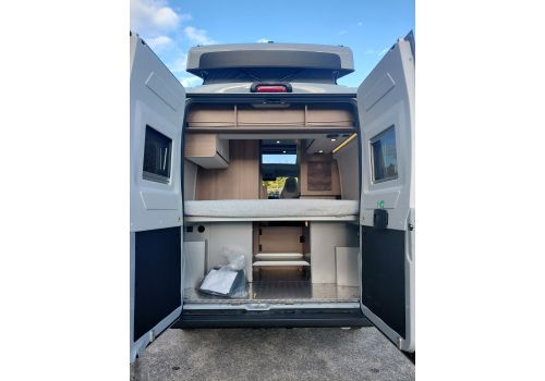Camper Van DREAMER D43UP en Catalog