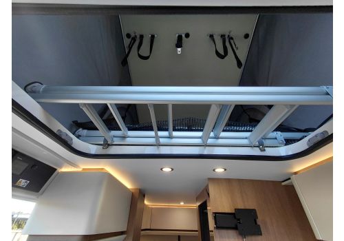 Camper Van DREAMER D43UP en Catalog