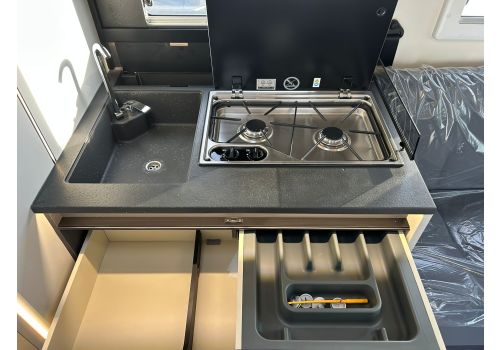Low Profile Motorhome MOBILVETTA KEA P90 en Sale Occasion