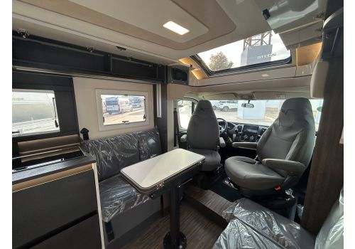Low Profile Motorhome MOBILVETTA KEA P90 en Sale Occasion