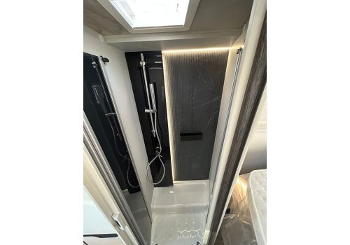Low Profile Motorhome MOBILVETTA KEA P90 en Sale Occasion