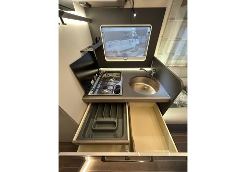 Low Profile Motorhome ROLLER TEAM Zefiro 267 TL en Sale Occasion