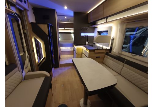 Integral Motorhome ITINEO MC740 Advance Edition en Catalog