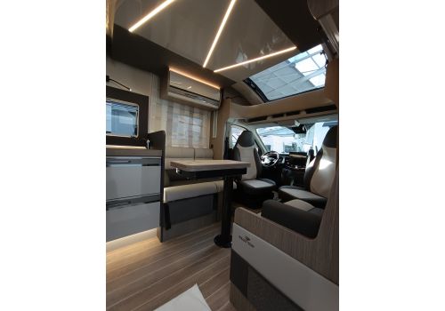 Low Profile Motorhome ROLLER TEAM Zefiro 267 TL en Catalog
