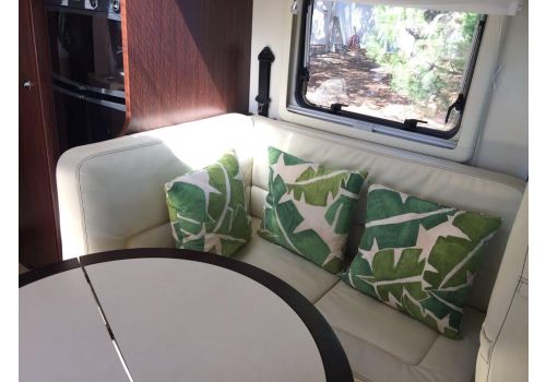 Integral Motorhome ESTEREL Esterel 53 modelo 2010 en Sale Occasion