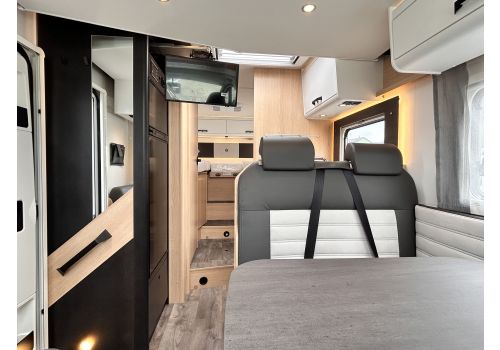 Low Profile Motorhome SUNLIGHT Sunlight T68 en Rent