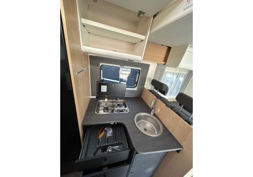 Low Profile Motorhome SUNLIGHT T66S en Sale Occasion