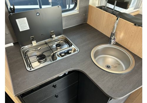 Low Profile Motorhome SUNLIGHT T66S en Sale Occasion