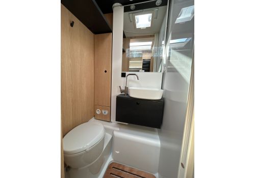 Low Profile Motorhome SUNLIGHT T66S en Sale Occasion