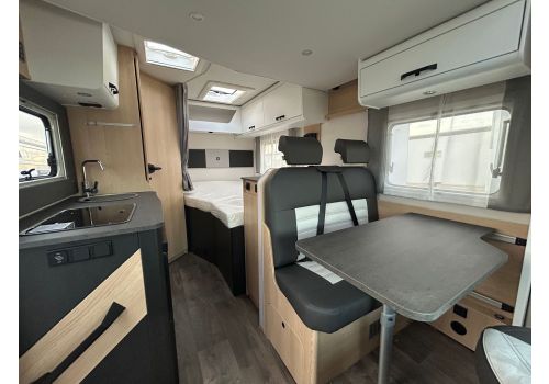 Low Profile Motorhome SUNLIGHT T58 Adventure Edition en Sale Occasion