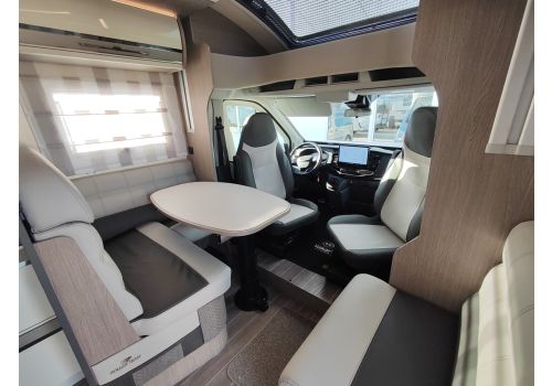 Low Profile Motorhome ROLLER TEAM Zefiro 285 TL en Sale Occasion