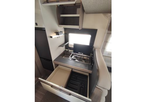 Low Profile Motorhome ROLLER TEAM Zefiro 285 TL en Sale Occasion