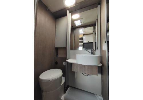 Low Profile Motorhome ROLLER TEAM Zefiro 285 TL en Sale Occasion