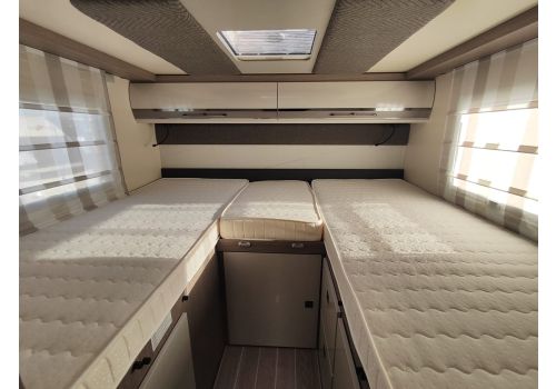 Low Profile Motorhome ROLLER TEAM Zefiro 285 TL en Sale Occasion