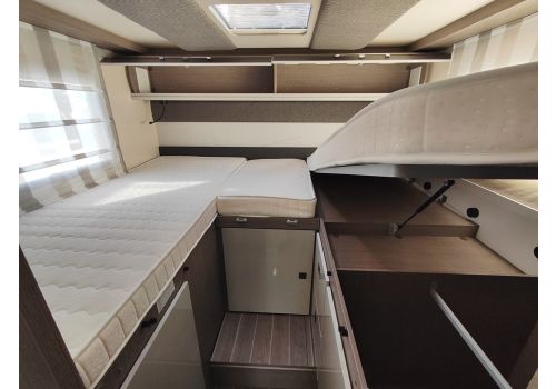 Low Profile Motorhome ROLLER TEAM Zefiro 285 TL en Sale Occasion