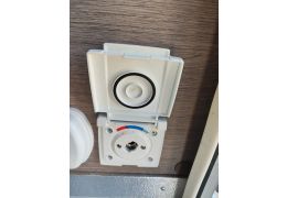 Low Profile Motorhome ROLLER TEAM Zefiro 285 TL in Sale Occasion