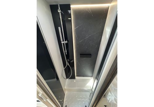 Integral Motorhome MOBILVETTA KEA I 86 en Sale Occasion