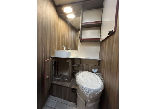 Low Profile Motorhome ROLLER TEAM Kronos 287 TL en Sale Occasion