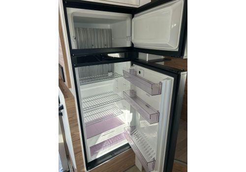 Capuchina Motorhome PILOTE P696D en Sale Occasion
