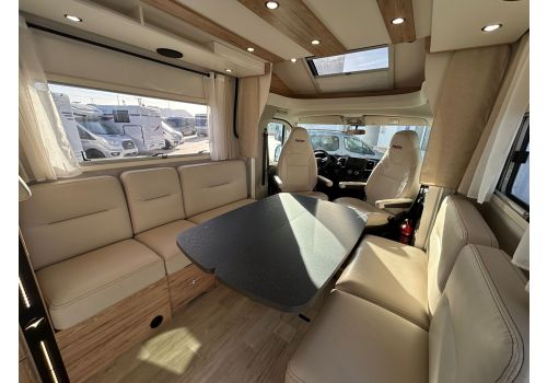 Low Profile Motorhome PILOTE P696D en Sale Occasion