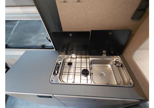 Camper Van DETHLEFFS Globetrail 600 DS en Catalog